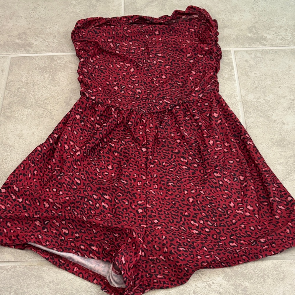 SHEIN Red Leopard Print Romper